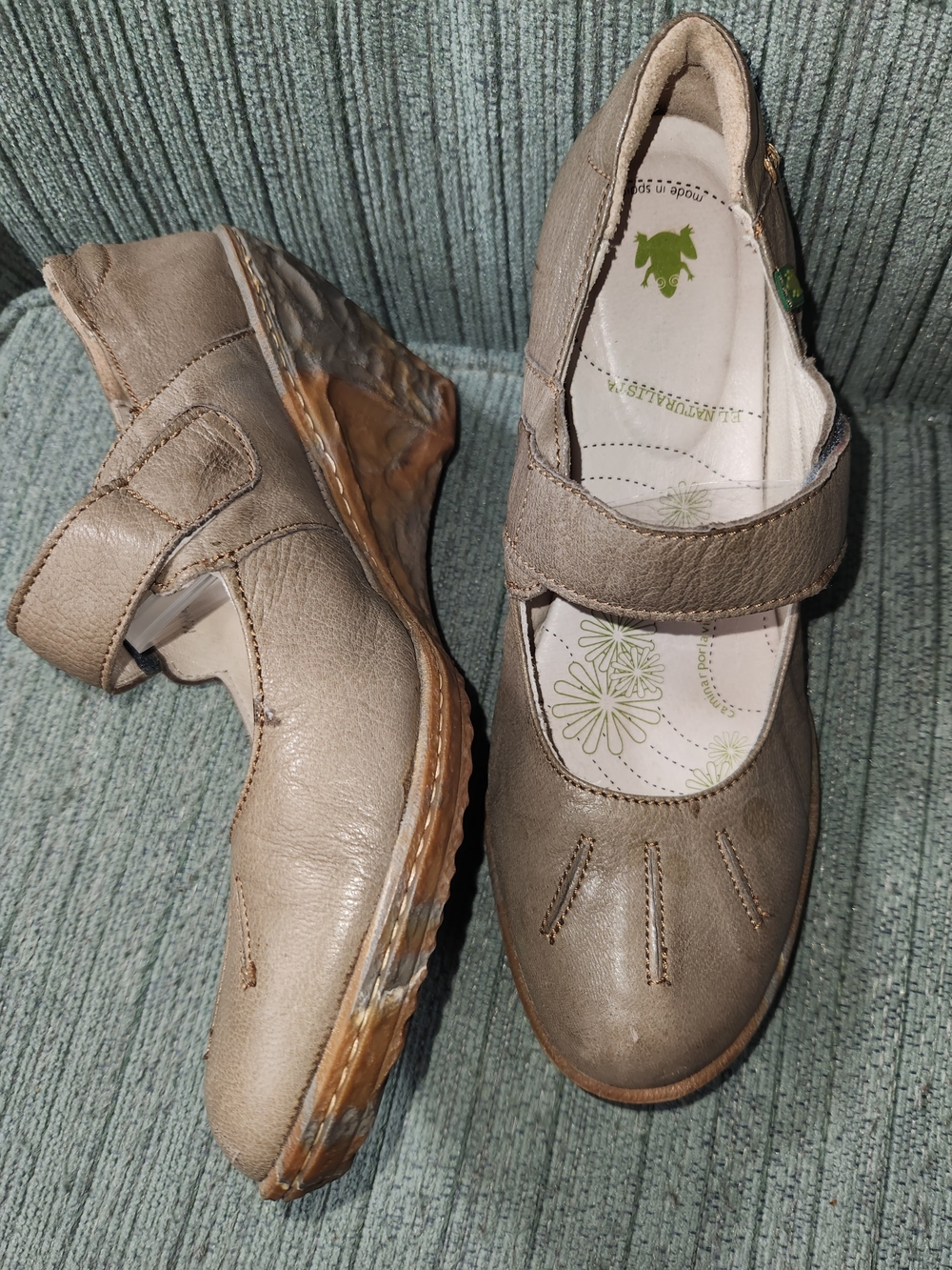 🍉El Naturalista Taupe Mary Janes